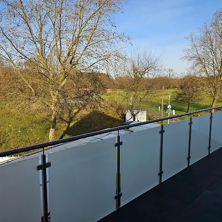 Sebastian's Royal Otigheim